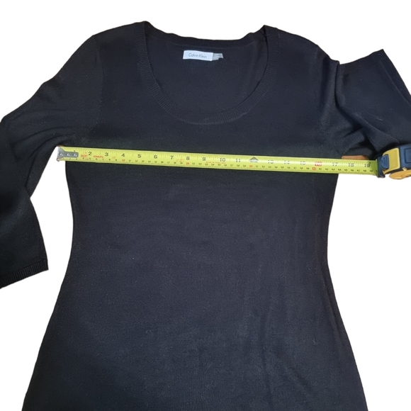 🔥Host Pick🔥 Calvin Klein Sweater Dress with Fringed Bottom - Picture 4 of 9